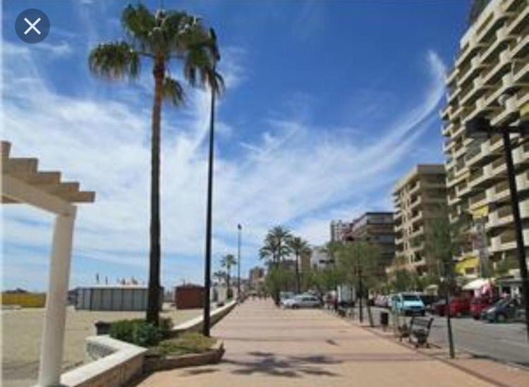 Central And Beach 3 Bedroom Apartment Perfect Location Near Pyr フエンヒロラ 部屋 写真